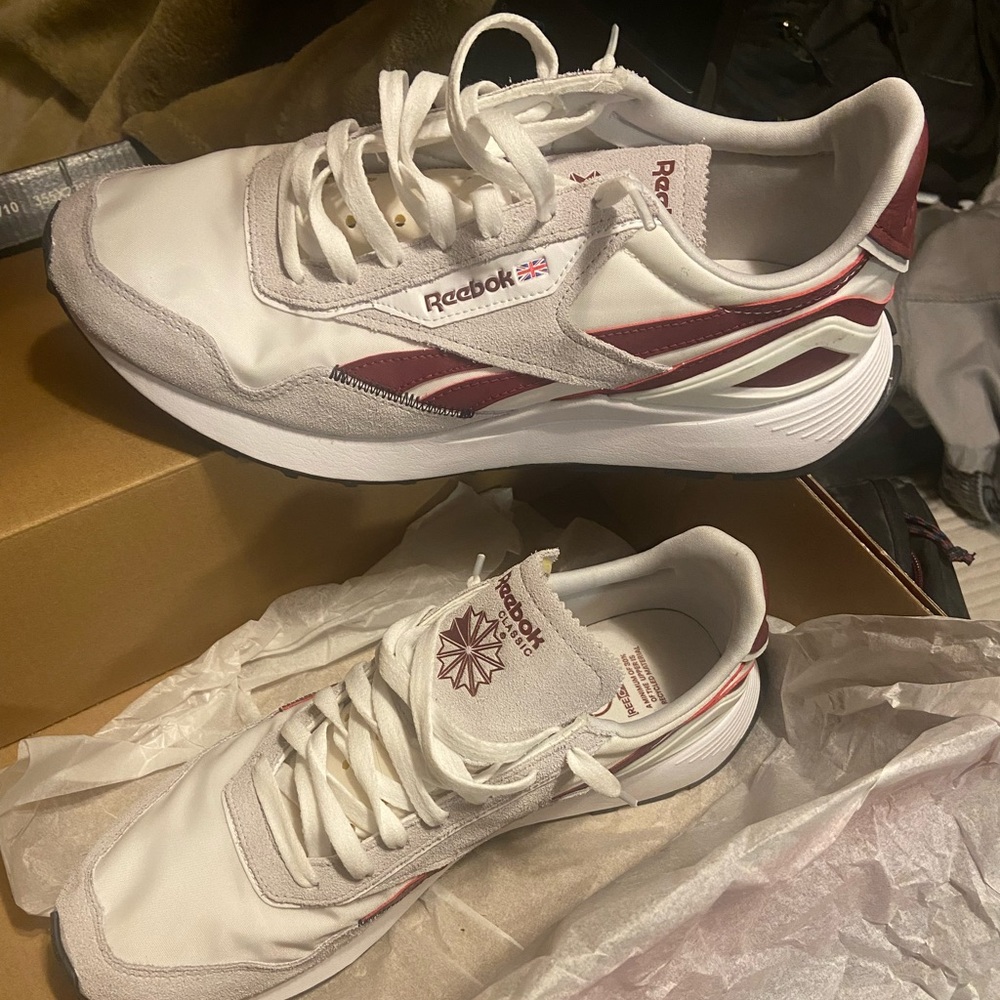 Reebok CLASSICS!!! - Picture 2 of 3